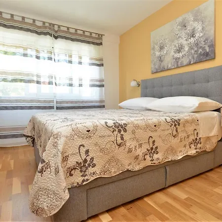 Apartament Sanja Kolovare *
