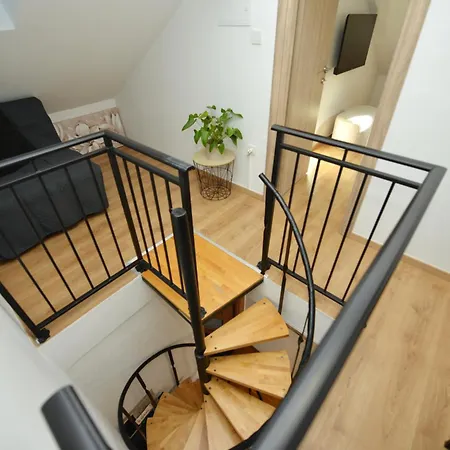 Sanja Kolovare * Zadar