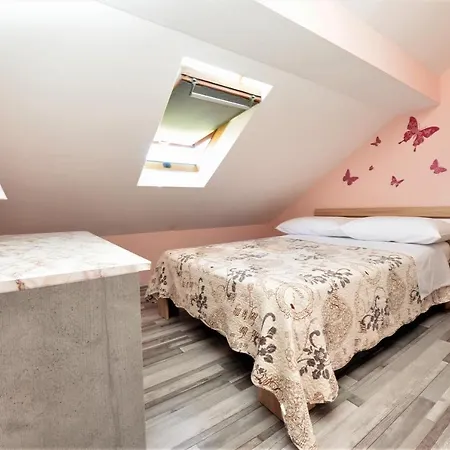 Sanja Kolovare Apartmán