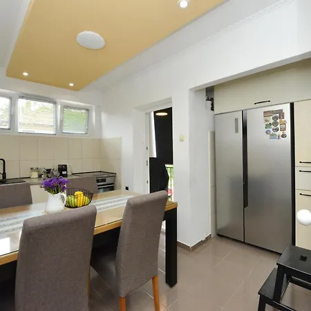 Sanja Kolovare * Zadar