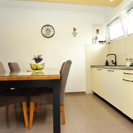 Apartmán Sanja Kolovare